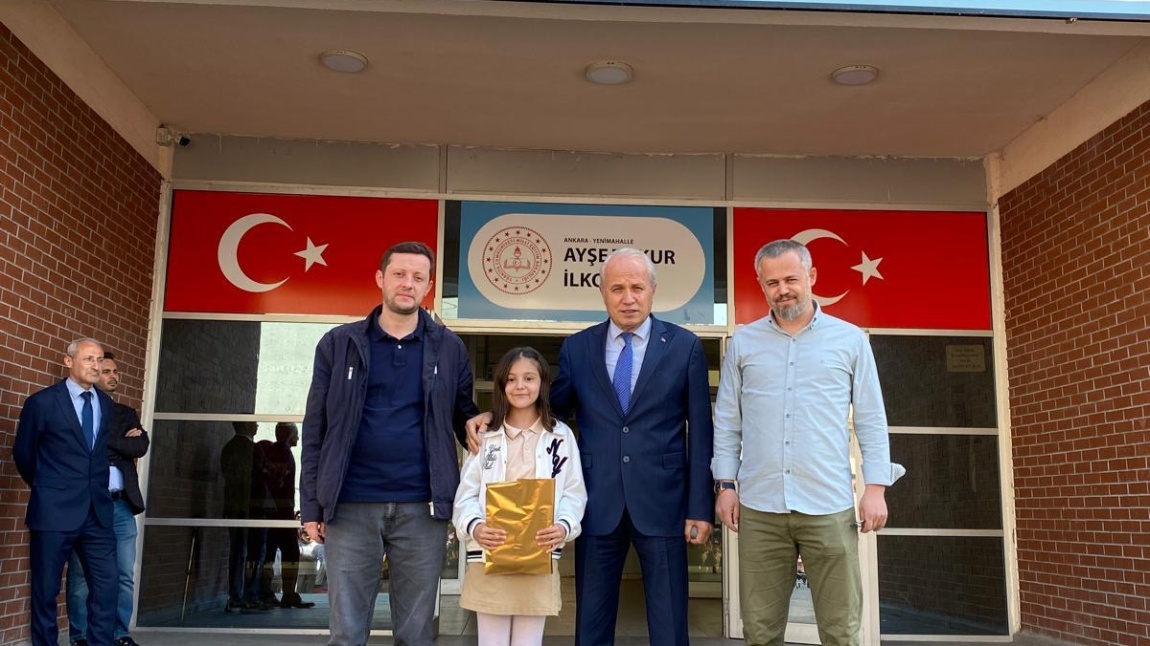 Türkiye Zeka Vakfı Zeka Olimpiyatları 4. Sınıflar Bölge Finali ( İç Anadolu Bölgesi 29. Ve Türkiye 130. Su olan 4-C sınıfı öğrencimiz Fatma Zehra ARSLAN .)